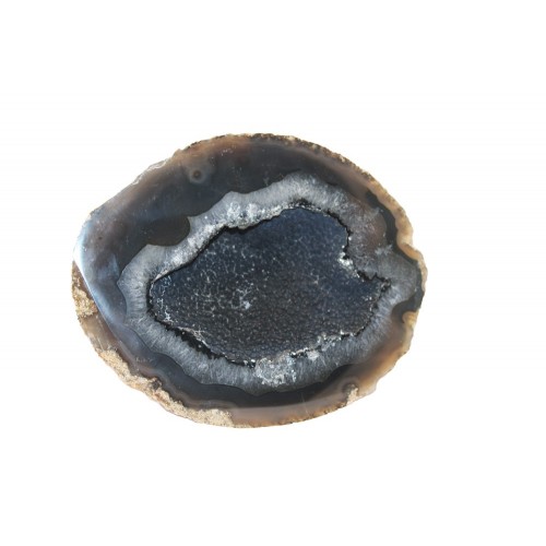 минерал Агат черный с кварцевой жеодой (1-я половина)