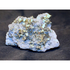 минерал Пирит на кварце 6.5х5х3 см